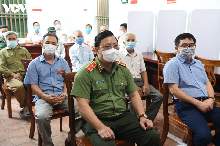 Chủ tịch HĐND xã ở Hà Nội gian lận phiếu bầu: Không chỉ khai trừ đảng là xong - 1