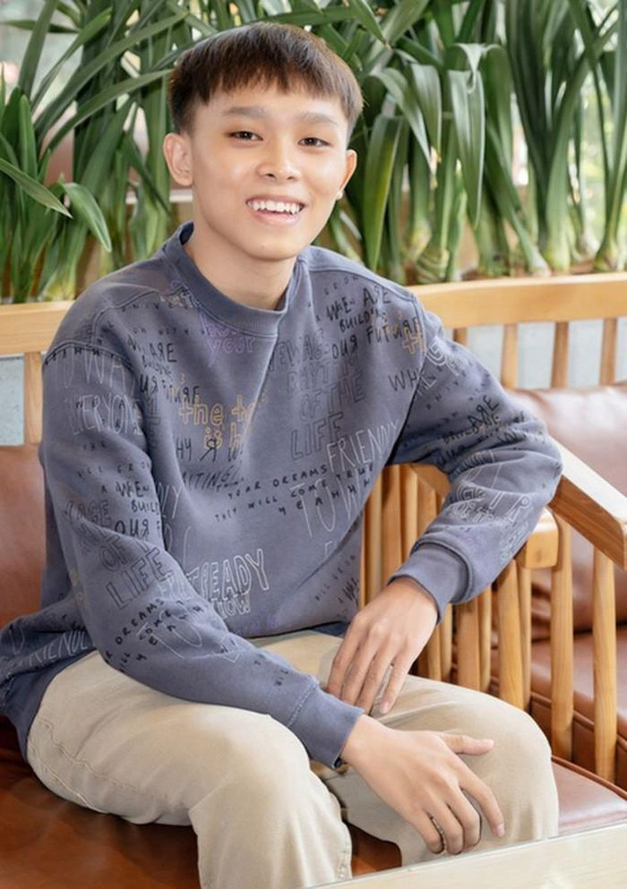 Cậu bé Hồ Văn Cường nghèo khó ngày nào giờ ra sao khi làm con nuôi Phi Nhung? - 8