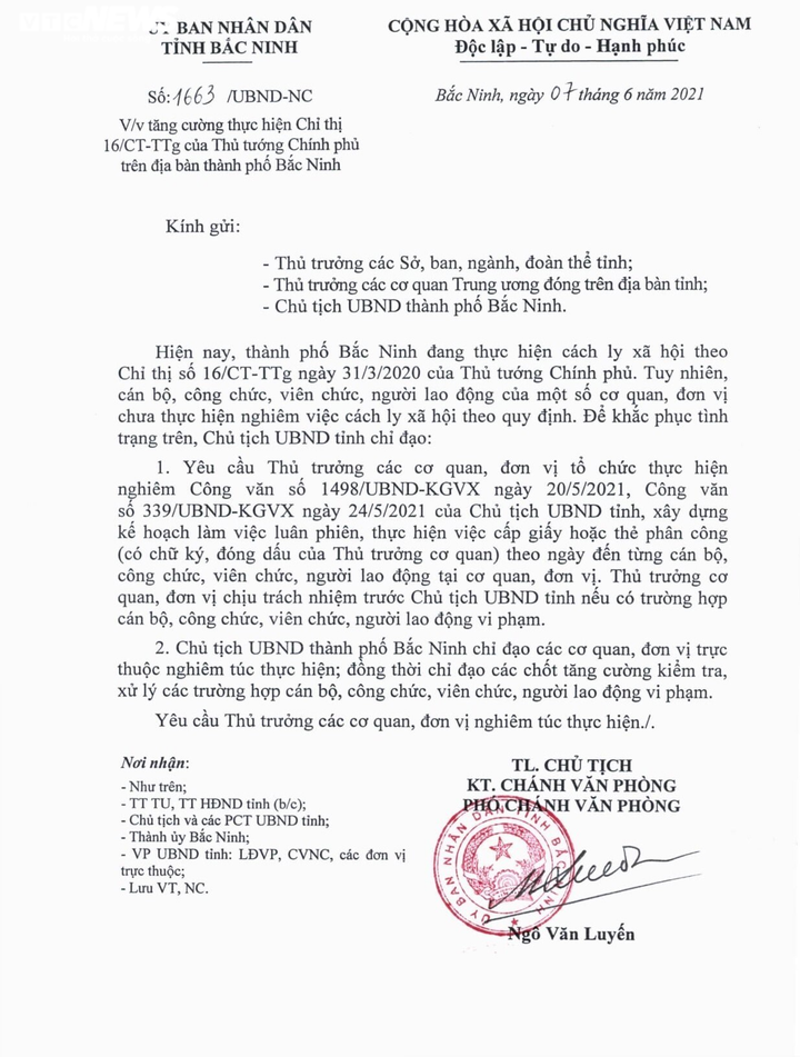Chủ tịch Bắc Ninh yêu cầu công chức, viên chức thực hiện nghiêm cách ly xã hội - 1