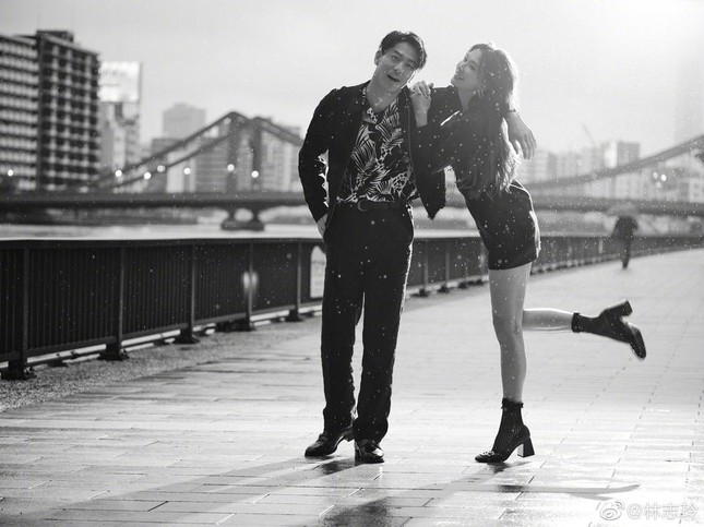 Nhan sắc U50 của mỹ nhân có đôi chân dài nhất Đài Loan gây 'bão' mạng - 4