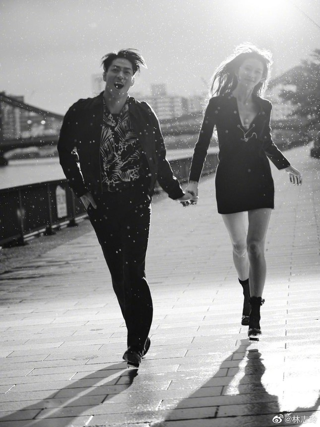 Nhan sắc U50 của mỹ nhân có đôi chân dài nhất Đài Loan gây 'bão' mạng - 6