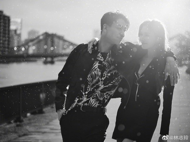 Nhan sắc U50 của mỹ nhân có đôi chân dài nhất Đài Loan gây 'bão' mạng - 9