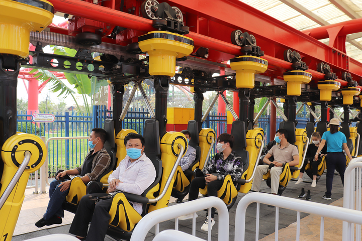 Quảng Ninh mở cửa trở lại các khu du lịch, đón khách nội tỉnh - 1