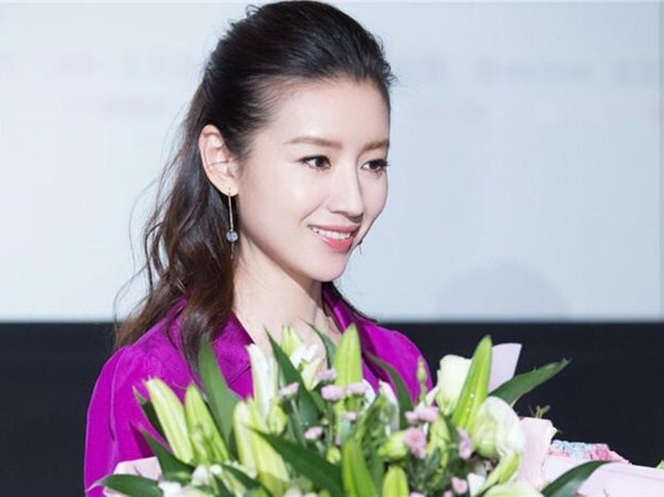 Vì sao Đổng Khiết bị đạo diễn Trương Nghệ Mưu 'cấm cửa'? - 6