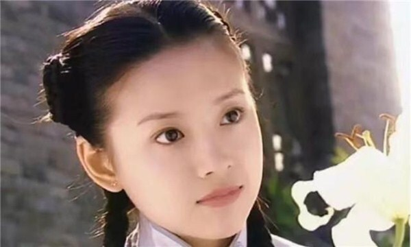 Vì sao Đổng Khiết bị đạo diễn Trương Nghệ Mưu 'cấm cửa'? - 2