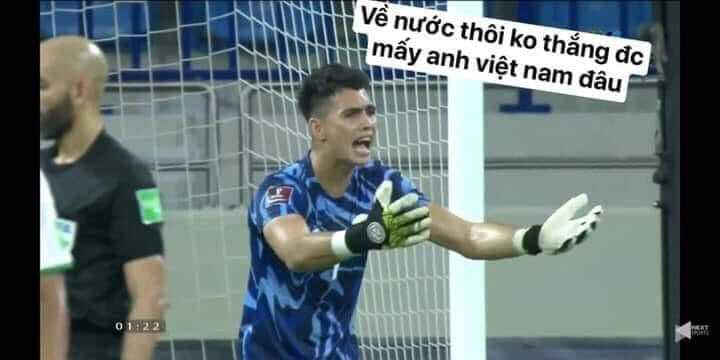 Cười xỉu với các ảnh chế thủ môn Indonesia: Độ phân giải thấp nhưng độ ‘mặn’ cao - 3