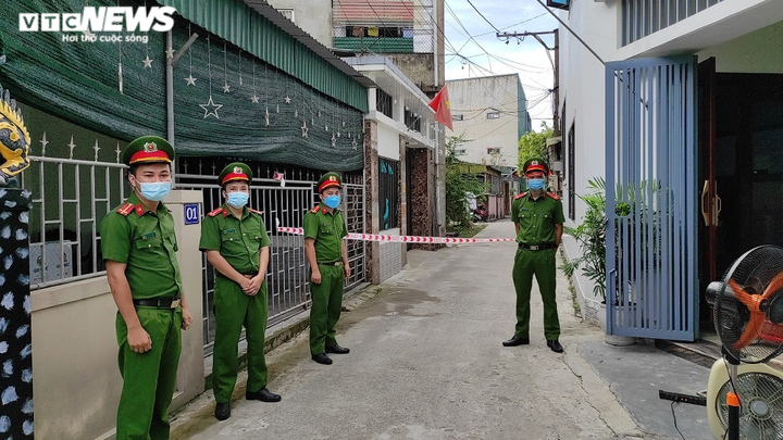 Ảnh: Nhân viên mắc COVID-19, Bệnh viện Đa khoa tỉnh Hà Tĩnh phong tỏa tạm thời - 5