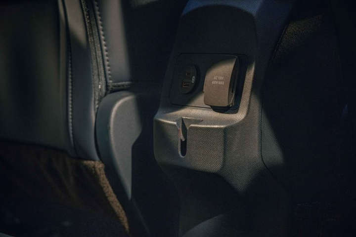 Xe bán tải cỡ nhỏ Ford Maverick ra mắt - 36