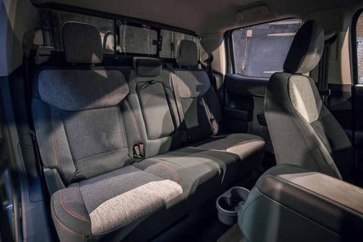 Xe bán tải cỡ nhỏ Ford Maverick ra mắt - 47