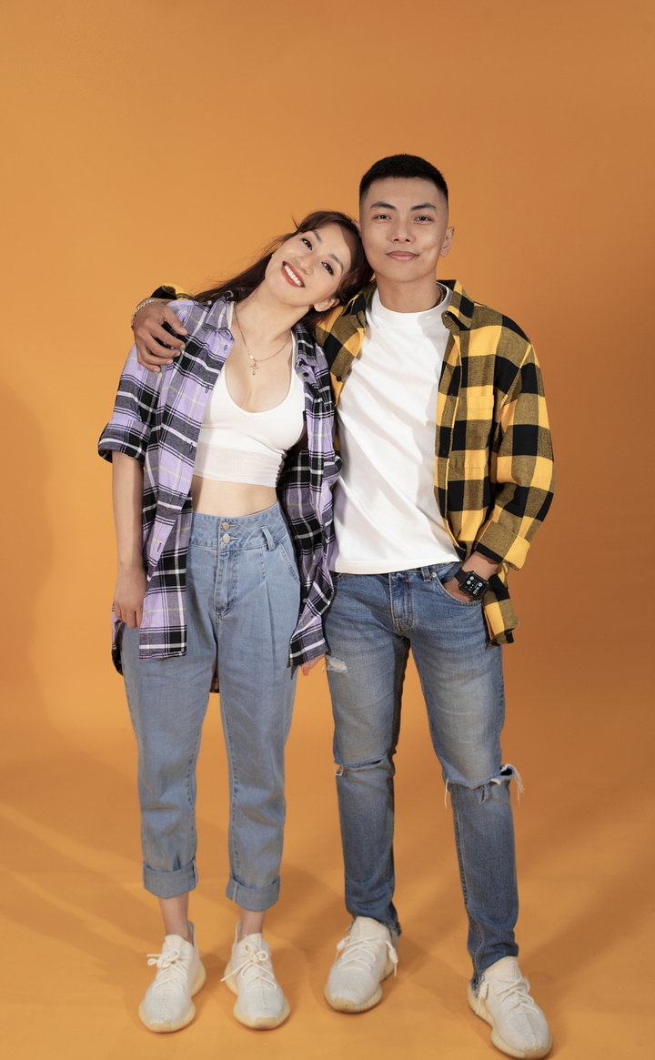 Ảnh: Gia đình Khánh Thi, Phan Hiển tinh nghịch trong bộ ảnh mùa hè - 10