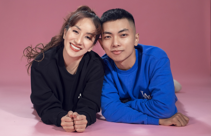 Ảnh: Gia đình Khánh Thi, Phan Hiển tinh nghịch trong bộ ảnh mùa hè - 3