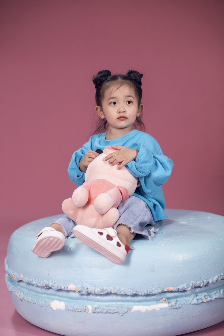 Ảnh: Gia đình Khánh Thi, Phan Hiển tinh nghịch trong bộ ảnh mùa hè - 4