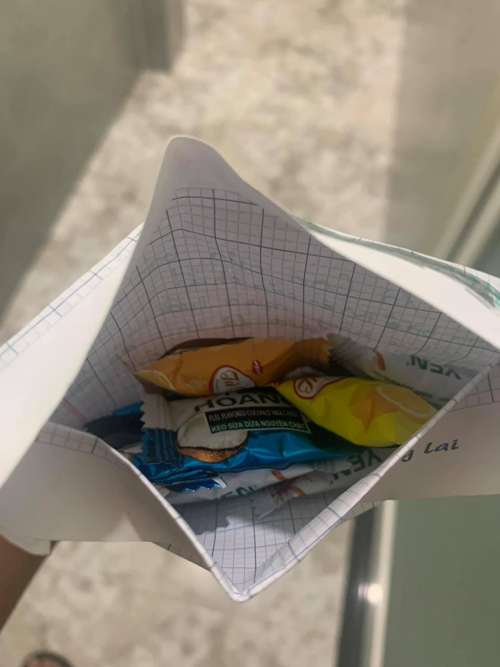 Tan chảy với lời nhắn ‘tố’ bố bắt mèo hàng xóm: ‘Bố con bắt được là thịt đó’ - 2