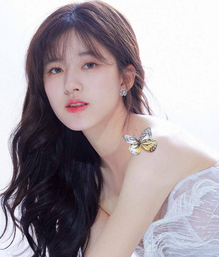 Cuộc đối đầu gay cấn của 2 mỹ nhân Địch Lệ Nhiệt Ba, Triệu Lộ Tư - 16