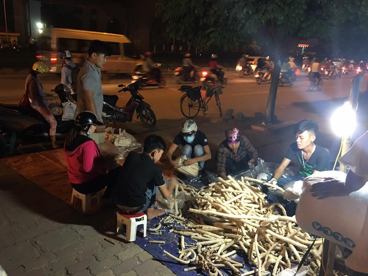 Bồi hồi nhớ thức quà dân dã ‘vừa nổ vừa ăn’, chứa đựng cả 'bầu trời tuổi thơ' - 4