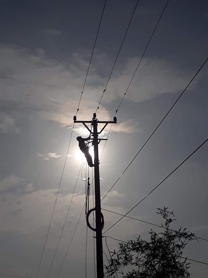 EVNNPC: Nỗ lực đảm bảo cấp điện ổn định cao điểm nắng nóng - 2