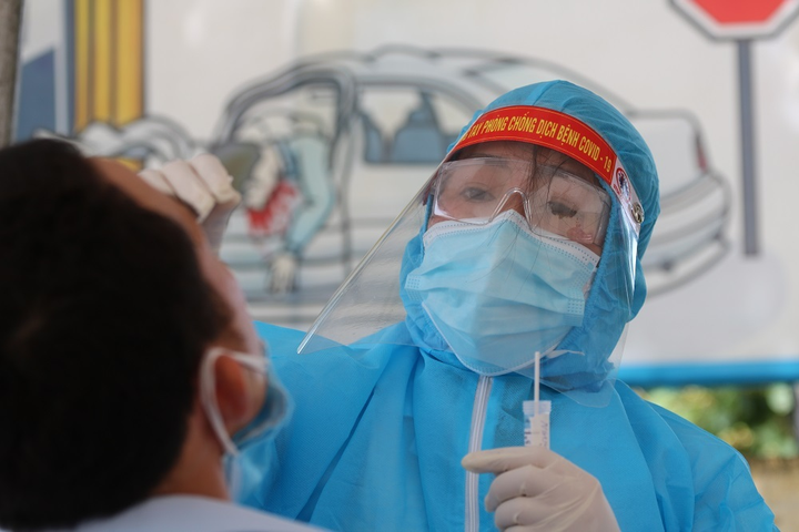 Hà Tĩnh thêm 2 ca dương tính SARS-CoV-2, là con của cán bộ ở Bộ Chỉ huy quân sự - 1