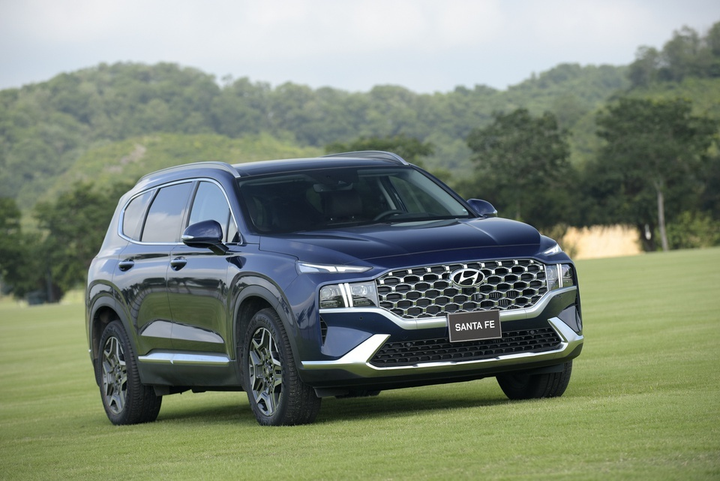 10 ô tô bán chạy nhất tháng 5: Vinfast Fadil giành ngôi 'vua doanh số' - 5