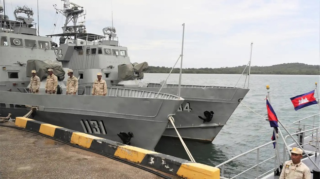 Đại tá Mỹ đột ngột kết thúc chuyến thăm căn cứ quân sự của Campuchia - 1