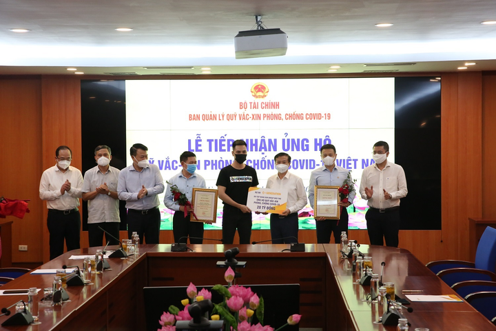 Sun Group góp thêm 320 tỷ đồng cho Quỹ vaccine phòng, chống COVID-19 - 4