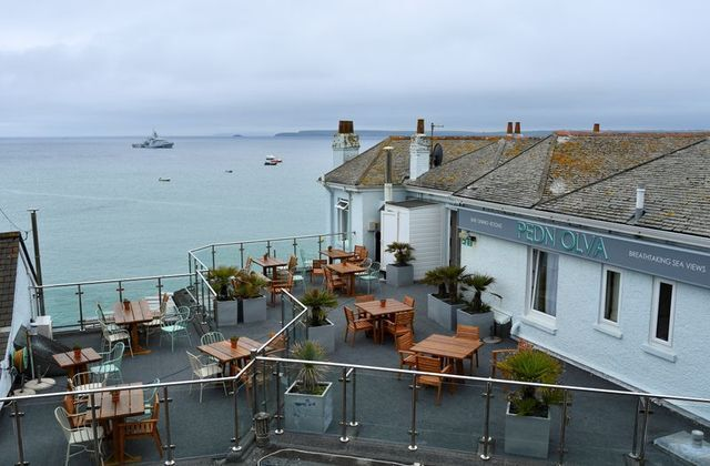 Bùng phát COVID-19, khách sạn tổ chức hội nghị G7 phải đóng cửa - 1