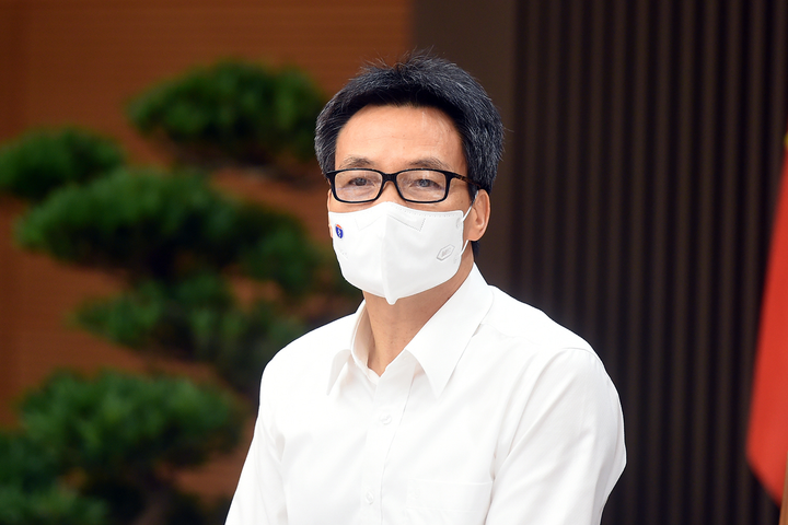 Hết tháng 8, toàn bộ công nhân các khu công nghiệp được tiêm vaccine COVID-19 - 1