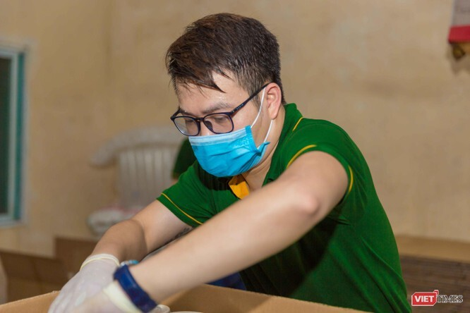 Trao tặng 7.500 suất cháo nhung hươu cho tâm dịch Bắc Giang - 3