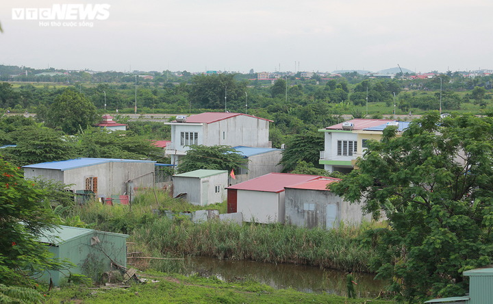 Cận cảnh 159 công trình 'mọc' trái phép trên đất Quốc phòng sắp bị cưỡng chế - 4