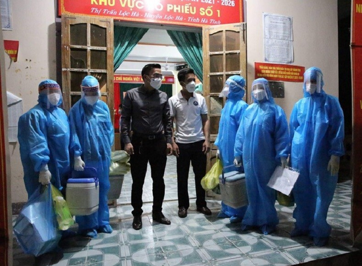 Hà Tĩnh: Bé 3 tuổi dương tính với SARS-CoV-2 - 1