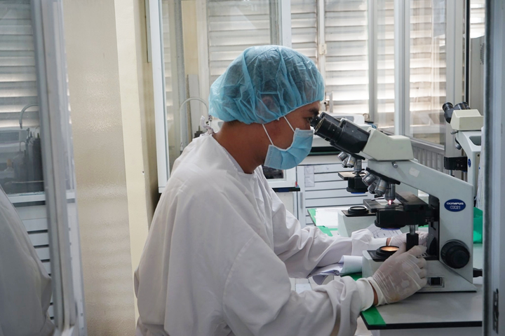 Hai nhân viên BV Gia Định dương tính với SARS-CoV-2 - 1