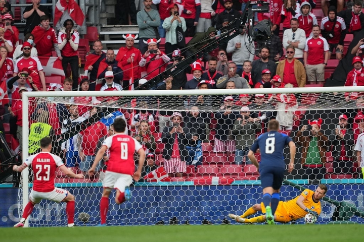 Trực tiếp: Eriksen hồi tỉnh, tiếp tục trận Đan Mạch vs Phần Lan - 1