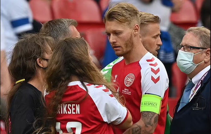 Simon Kjaer, ân nhân cứu mạng của Eriksen - 2