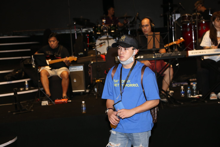 Hồ Văn Cường bị quản lý giữ hết cát-sê là điều hiếm thấy trong showbiz - 3