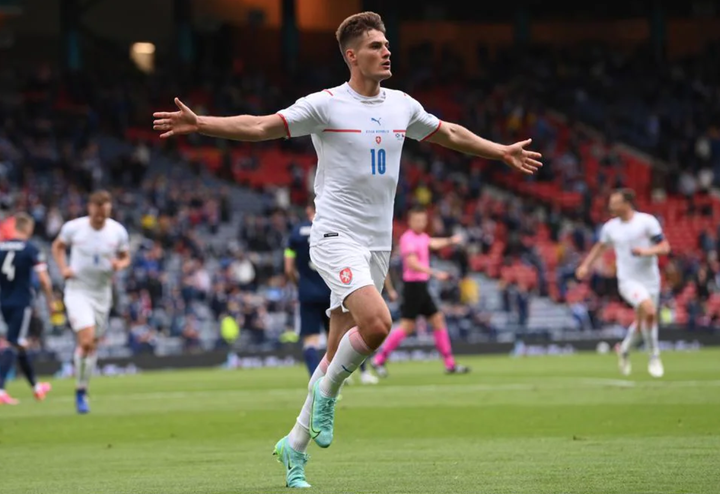 Trực tiếp bóng đá Scotland vs Cộng hòa Séc EURO 2020 - 7