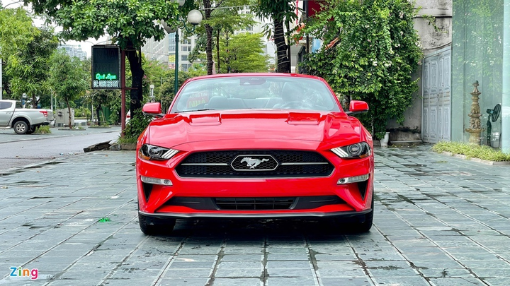 Chi tiết Ford Mustang 2021 phiên bản mui trần tại Việt Nam - 2