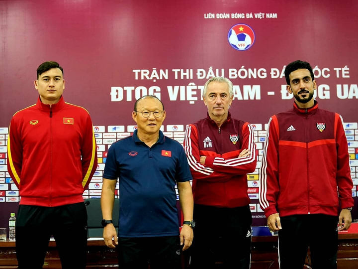 HLV Park Hang Seo chẳng ngại kinh nghiệm World Cup lẫy lừng của Bert van Marwijk - 1