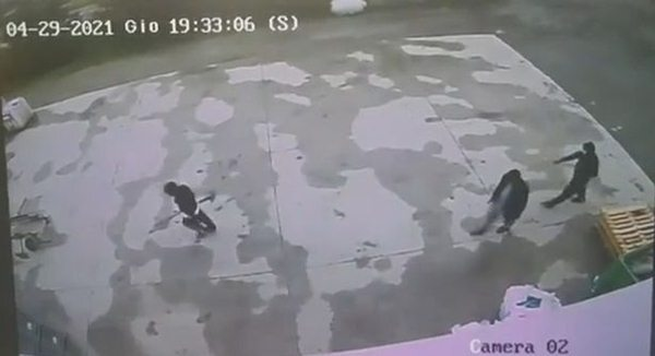 Không chịu lấy anh họ, cô gái 18 tuổi bị gia đình sát hại - 1