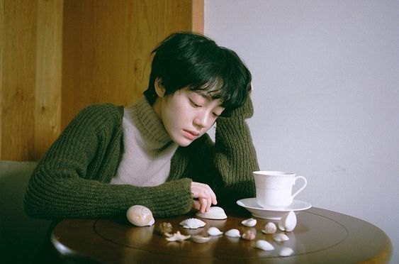 Chia tay mà vẫn ‘theo dõi’ người ấy, có phải Facebook khiến ta khó quên tình cũ? - 1