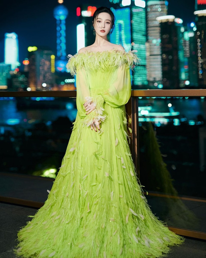 Cha nuôi Lưu Diệc Phi, Phạm Băng Băng: Giàu có, không giữ cát-xê vẫn gây thị phi - 8