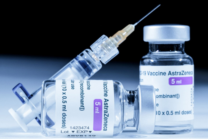 Ban hành Nghị quyết mua 30 triệu liều vaccine AstraZeneca của VNVC - 1