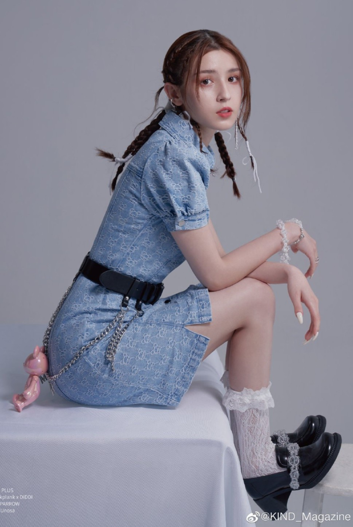 Mỹ nhân Trung Quốc nổi tiếng sau một đêm ảnh 8 Ảnh: Nhan sắc những mỹ nhân Trung Quốc nổi tiếng chỉ sau một đêm - 8