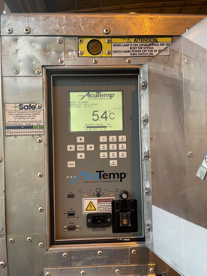 Vietnam Airlines vận chuyển gần 1 triệu liều vaccine Nhật Bản hỗ trợ vào TP.HCM - 4