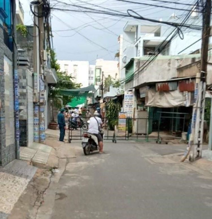 Đồng Nai phong tỏa chợ ở Long Bình Tân - 1