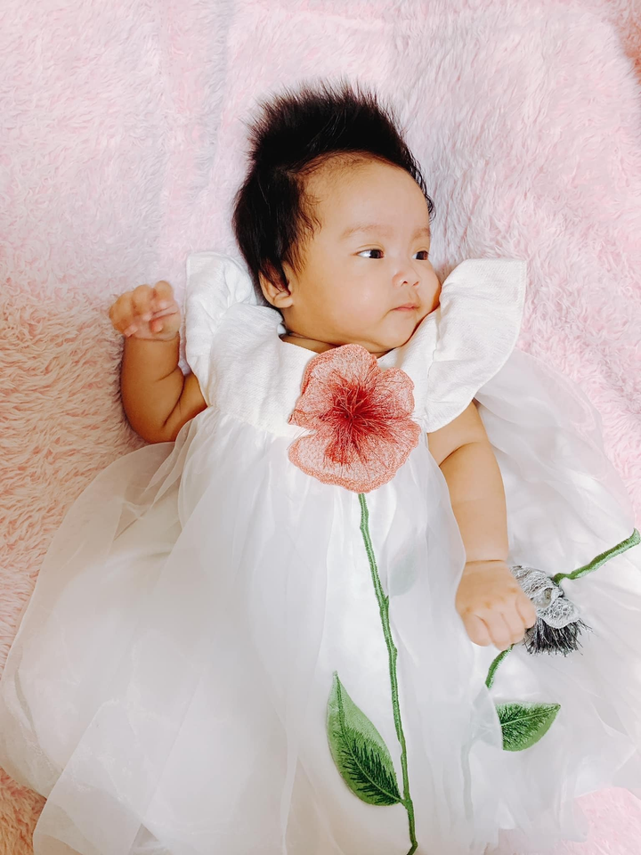 Con nuôi Đỗ Mạnh Cường, từ em bé bị bỏ rơi đến 'công chúa búp bê' - 4