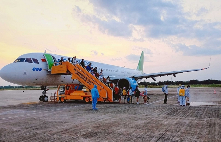 Hà Nội tìm người trên chuyến bay QH0224 từ TP.HCM về Nội Bài ngày 14/6 - 1