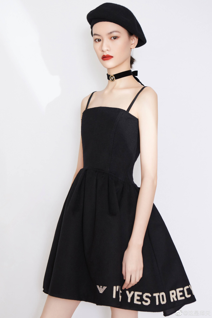 Mỹ nhân Trung Quốc nổi tiếng sau một đêm ảnh 10 Ảnh: Nhan sắc những mỹ nhân Trung Quốc nổi tiếng chỉ sau một đêm - 10