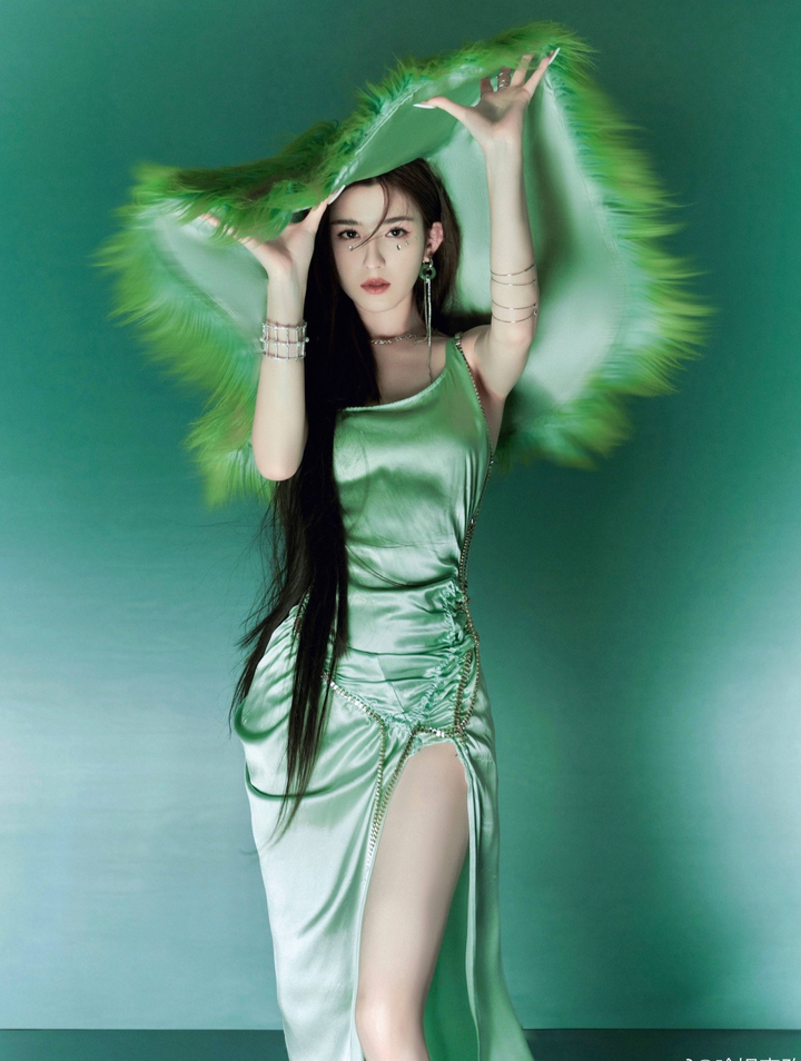 Mỹ nhân Trung Quốc nổi tiếng sau một đêm ảnh 7 Ảnh: Nhan sắc những mỹ nhân Trung Quốc nổi tiếng chỉ sau một đêm - 7