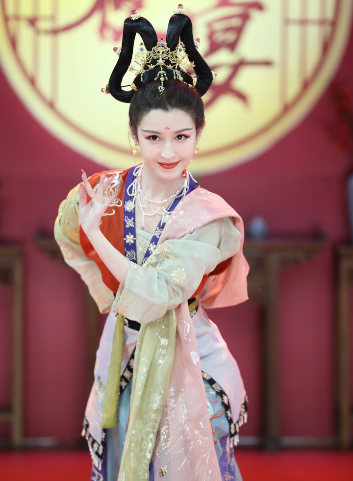 Mỹ nhân Trung Quốc nổi tiếng sau một đêm ảnh 5 Ảnh: Nhan sắc những mỹ nhân Trung Quốc nổi tiếng chỉ sau một đêm - 5