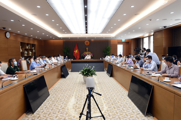 Sẽ khởi động cơ chế tiêm chủng vaccine COVID-19 dịch vụ - 2