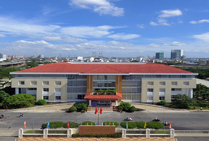 TP.HCM: UBND quận 7 đổi địa điểm nhận trả hồ sơ vì cán bộ nghi mắc COVID-19 - 1